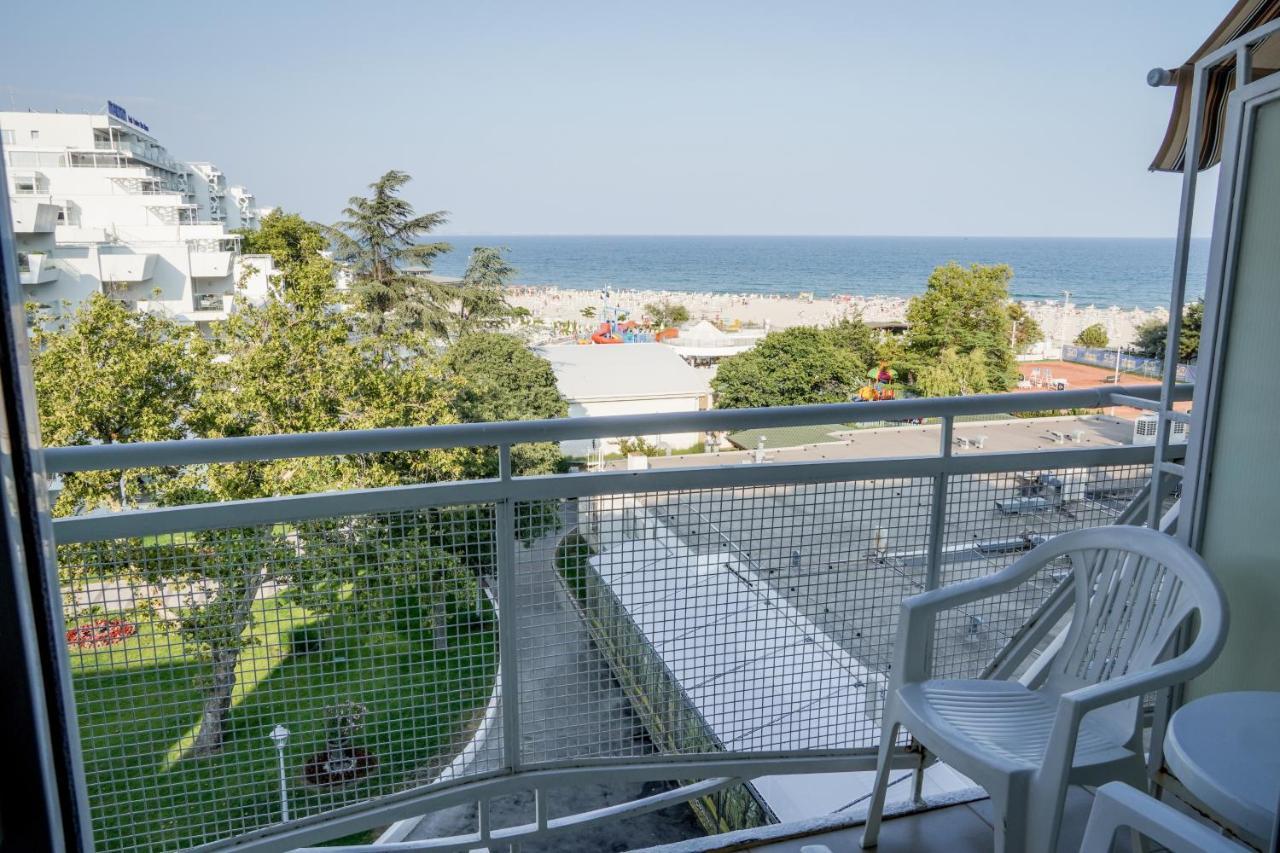 Hotel Malibu Albena Exterior foto